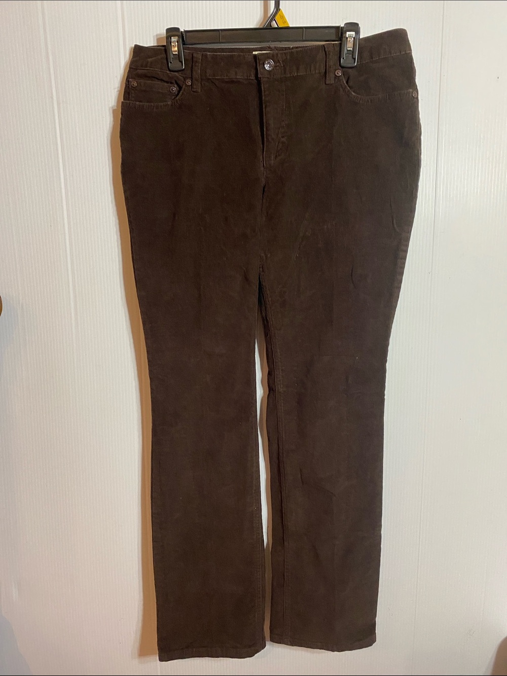 ST. JOHN'S BAY CLASSIC FIT, DARK BROWN CORDUROY JEANS, SIZE 12